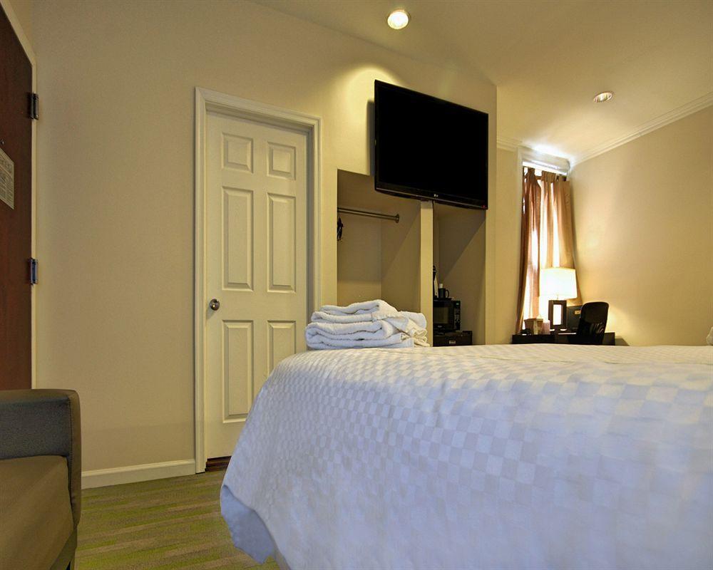 Quality Inn Center City Филадельфия Экстерьер фото