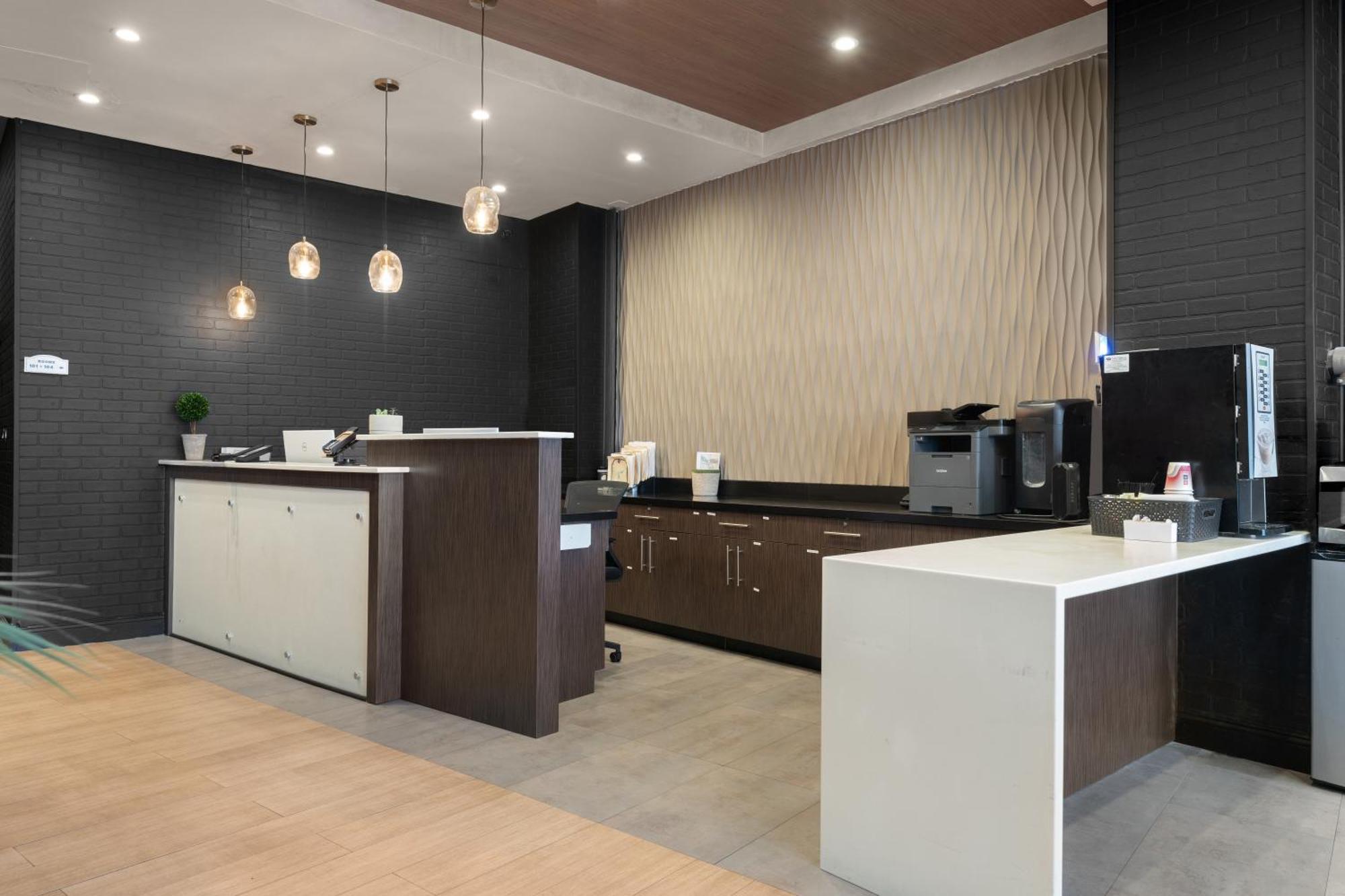 Quality Inn Center City Филадельфия Экстерьер фото